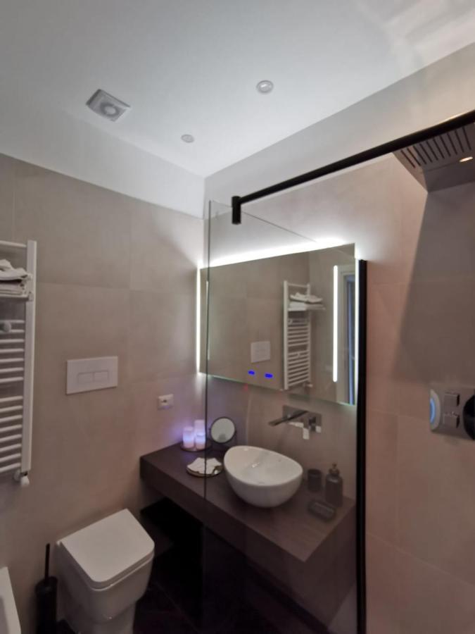 Vomero Guest House ナポリ エクステリア 写真